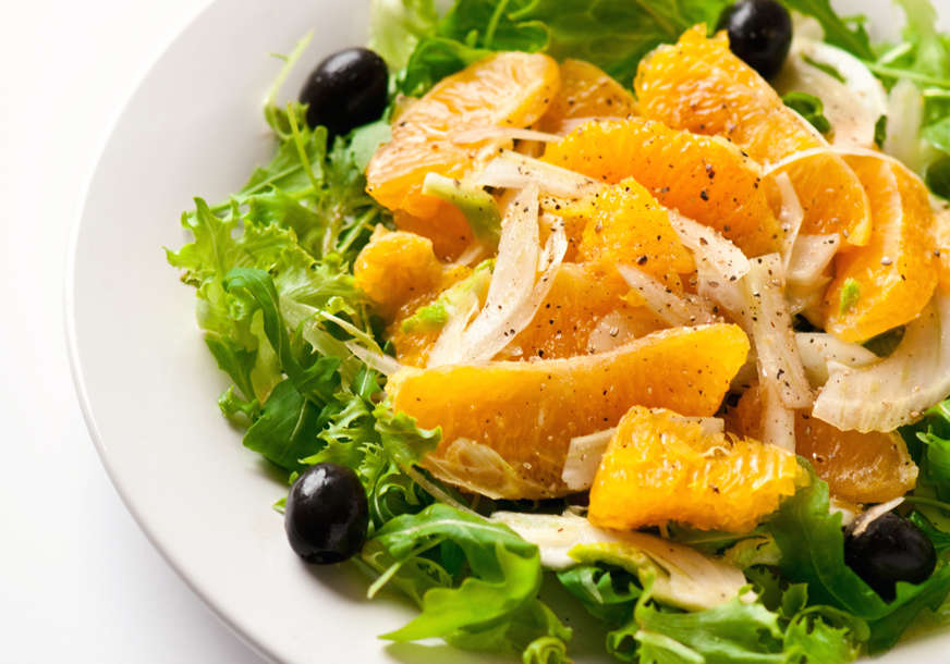 Pravi se prije služenja: Sicilijanska salata sa pomorandžama