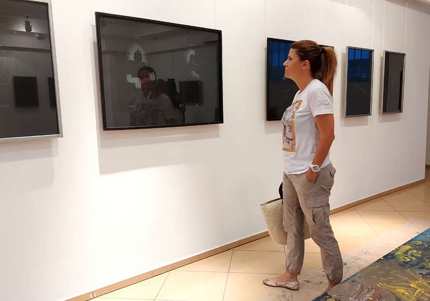 FOTO: USTUPLJENA FOTOGRAFIJA