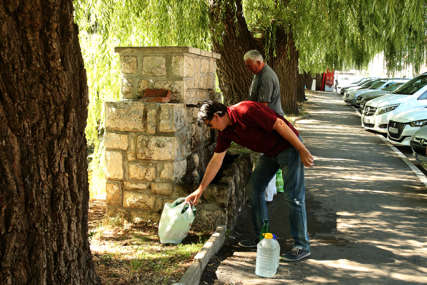 SPREMITE ZALIHE Za vikend redukcije vode u Donjoj Piskavici i Potkozarju