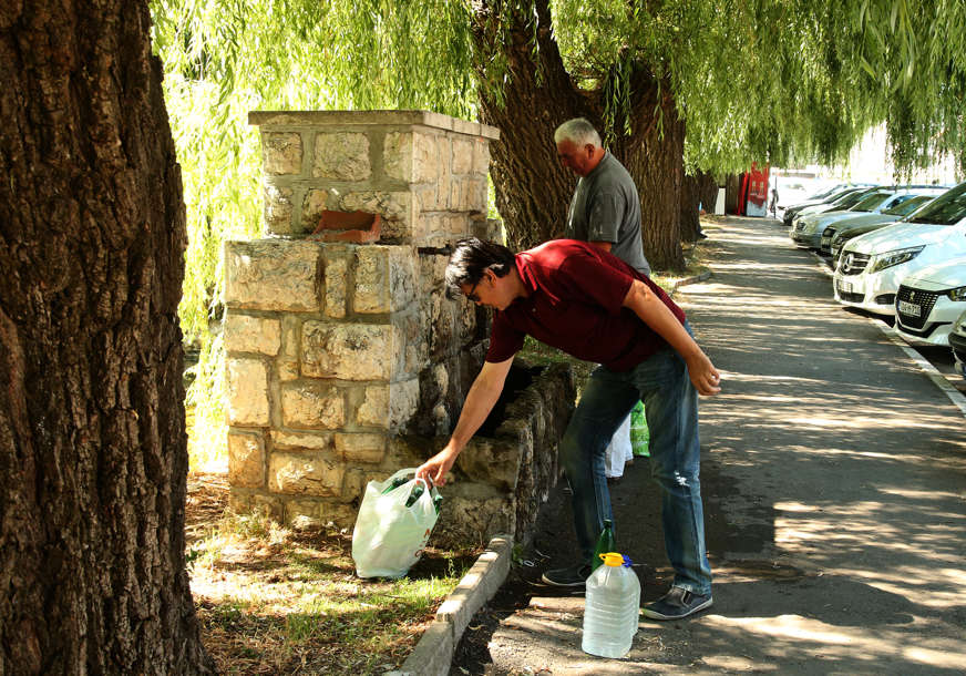 SPREMITE ZALIHE Za vikend redukcije vode u Donjoj Piskavici i Potkozarju