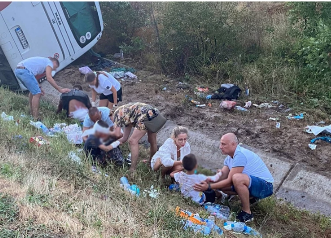 "Nisam primjetila da smo išli nešto brže" Putnica iz autobusu koji je sletio u Bugarskoj tvrdi da vozač nije zaspao (VIDEO)