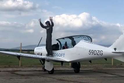 Podvig ovog tinejdžera oduševljava: Mek je najmlađi avijatičar koji je obišao svijet