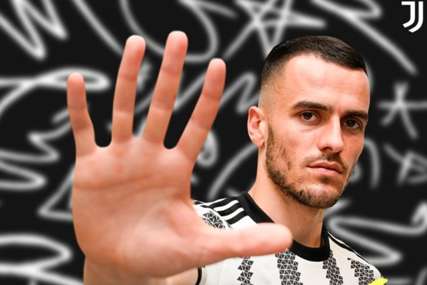 ZVANIČNO Srpski ofanzivni par u Juventusu: Kostić potpisao na četiri godine