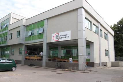 Poklon iz Novog Sada za Bolnicu Gradiška: Oprema vrijedna 60.000 evra namijenjena Odjelu pulmologije