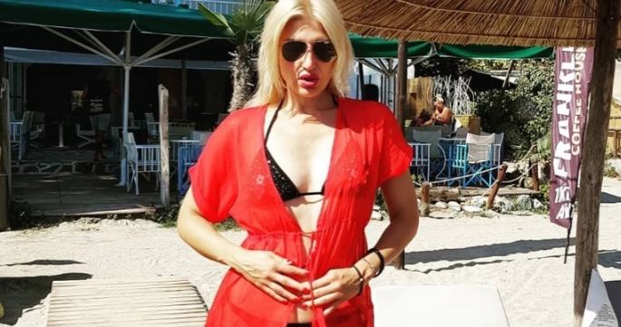 Pjevačica za 7 nedjelja, smršala 11 kilograma: Jovana  pokazala izvajano tijelo na plaži (FOTO)