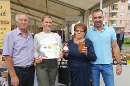 KVALITET I TRADICIJA Porodica Vasilić osvojila Zlatnu medalju za kvalitet meda