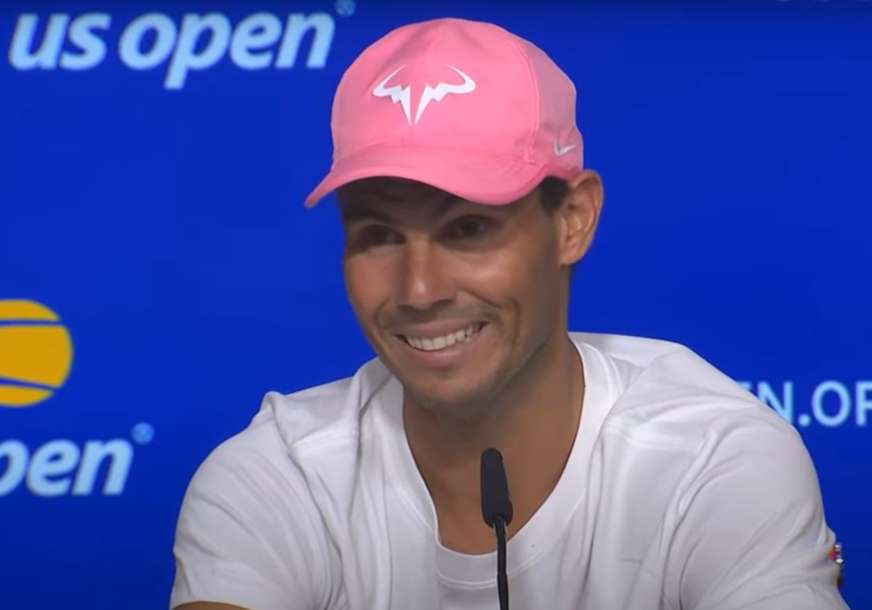 Ovo pitanje sigurno nije očekivao: Novinar pričao o znojenju, a Nadal prasnuo u smijeh  (VIDEO)
