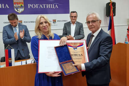 "Nastavljamo s razvojem Rogatice"  Cvijanovićevoj dodijeljeno najveće priznanje opštine