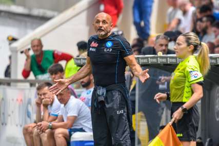 Nevjerovatna kolekcija trenera Napolija: Spaleti posjeduje dresove velikih fudbalskih legendi, a tu je i majica jednog Srbina (VIDEO)