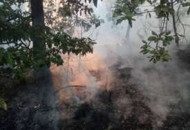 AKTIVIRAO SE POŽAR  Vatrogasci gase vatru na Vrbanjskim brdima