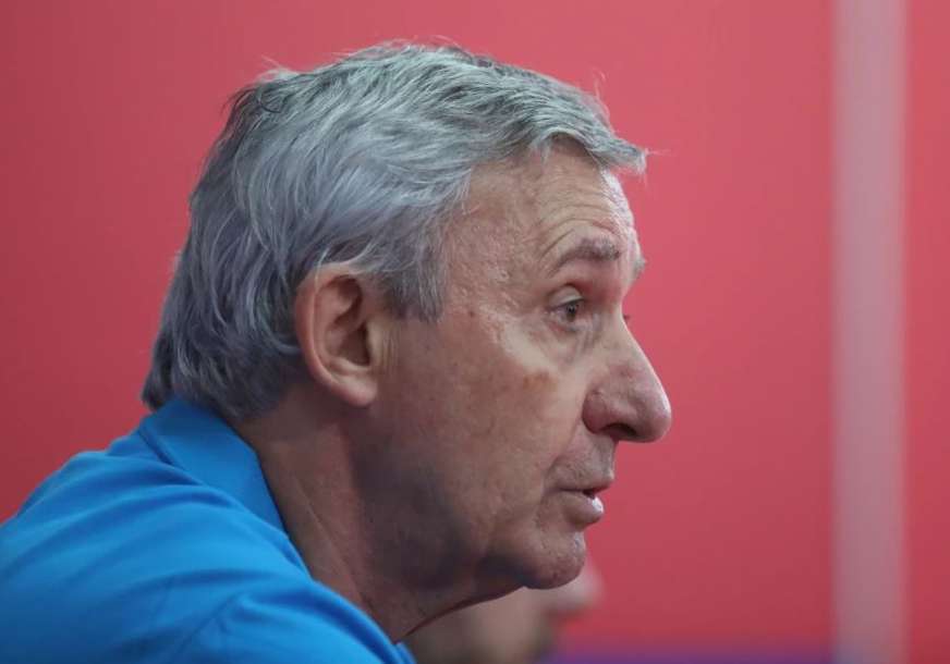 Hit na pres konferenciji nakon utakmice: Selektor Pešić izjavom nasmijao sve (VIDEO)