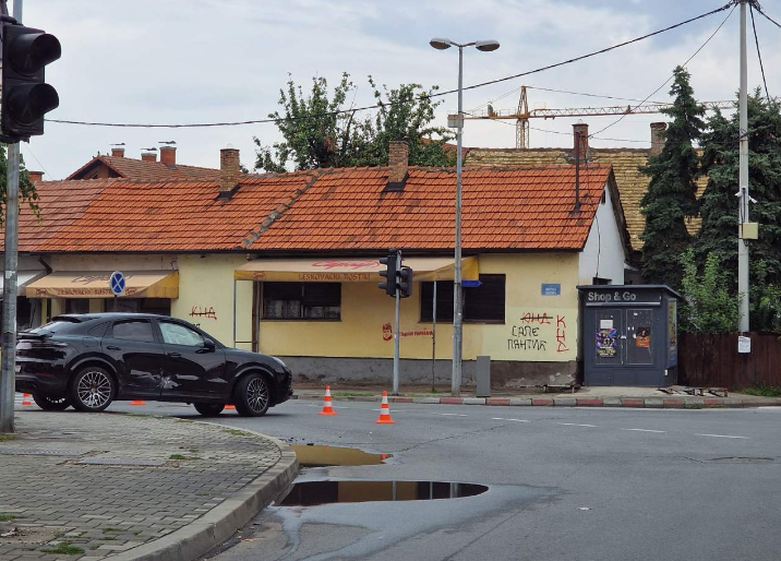 Pijan izazvao sudar: Uhapšen vozač "poršea" u Bijeljini, prijetio policajcima (FOTO)