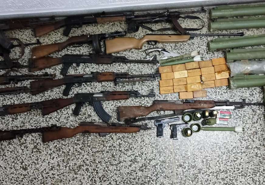 Zaplijenjeni ručni bacač, puške i municija: Akcija “Kalibar”u Kozarskoj Dubici