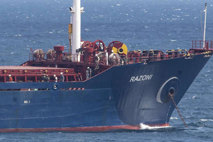 Tenzije u Egejskom moru: Grčka obalska straža pucala na teretni brod