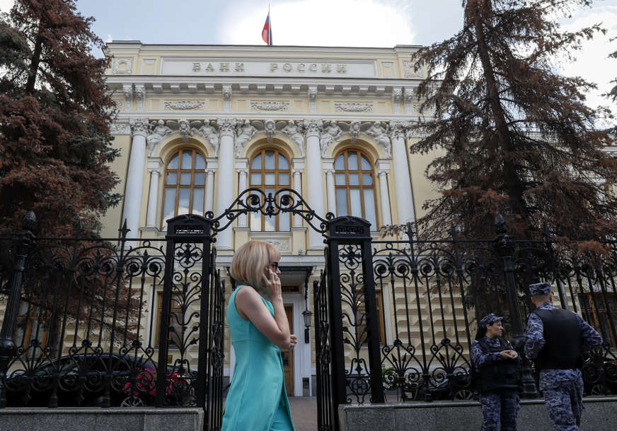 PUTIN POTPISAO UKAZ Stigao odgovor na zamrzavanje imovine ruskih banaka