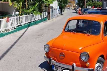 "Primjerak za izložbu i  lagano putovanje" Nenadov "fićo" je glavna atrakcija na putevima u Grčkoj (FOTO)