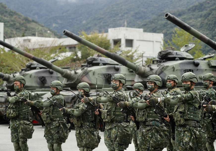 DODATNA ZARADA SAD spremaju prodaju oružja Tajvanu za 1,1 milijardu dolara