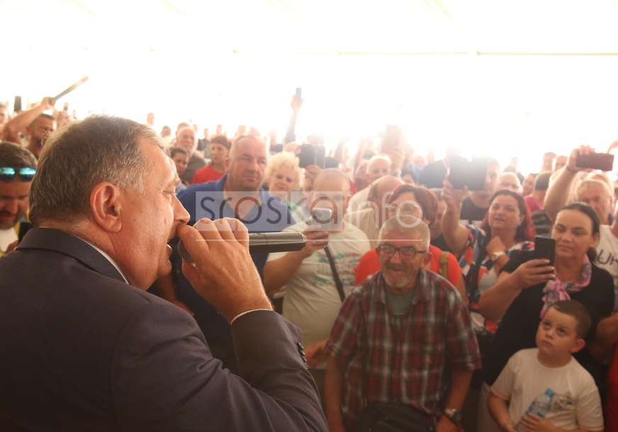 ORI SE PJESMA Dodik glavna zvijezda pod šatorom na Manjači (VIDEO, FOTO)