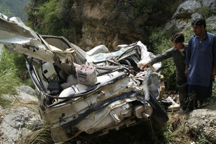 Tragedija u Pakistanu: U saobraćajnoj nesreći poginulo najmanje 13 ljudi