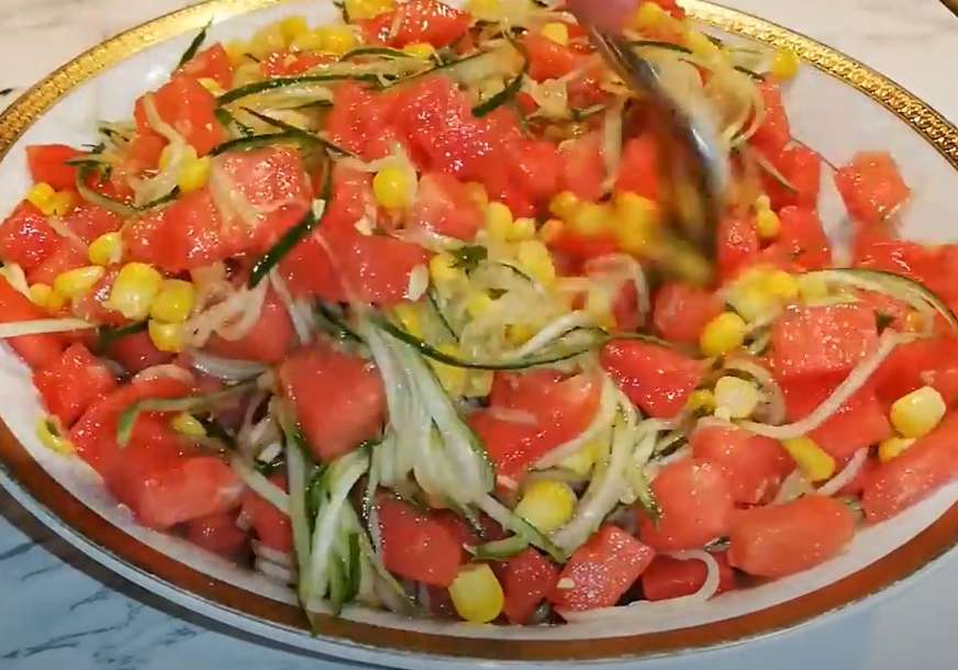 Osvježite se salatom od lubenice