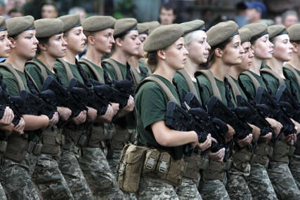 ŽENE POJAČAVAJU BORBENE SNAGE Ukrajinke pozvane u vojnu službu od 1. oktobra