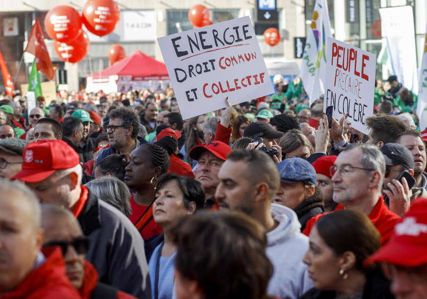 Protesti zbog rasta cijena hrane i energenata: Na ulice Brisela izašlo 10.000 ljudi (FOTO)