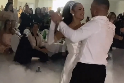 Prvi ples Bojane i Mirka uz grčku pjesmu: Mlada promijenila vjenčanicu i frizuru (VIDEO)