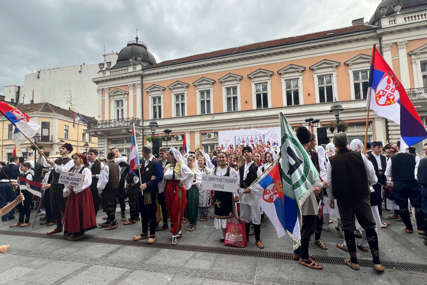 “Djeca osjećaju nacionalnu pripadnost i jedinstvo jednog naroda” Mališani iz cijele Srbije se okupili u Beogradu