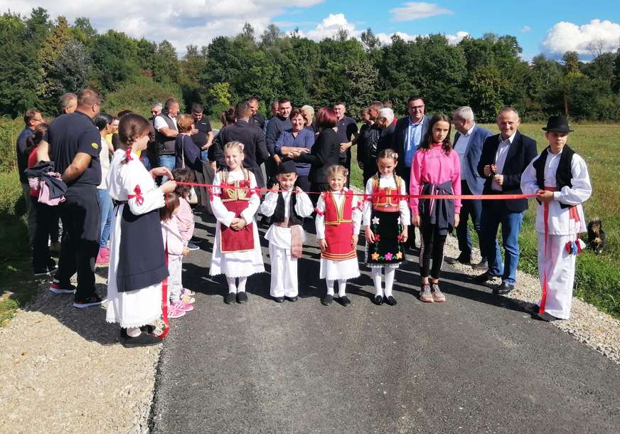 Radost za mještane Kočićeva: Asfaltnim putem do boljih uslova života u Lijevču (FOTO)