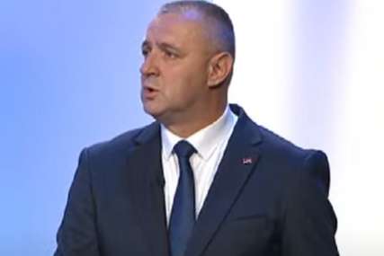 "Neću dijeliti građane na to da li su glasali za mene ili ne" Jovičić u svom prvom sučeljavanju (VIDEO)