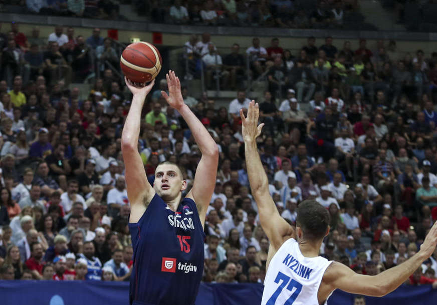 Odlično prvo, loše drugo poluvrijeme: Srbija savladala Češku za drugu pobjedu na Evrobasketu (VIDEO)