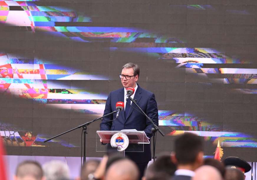 "Srpska uvijek može računati na Srbiju" Vučić se obratio na svečanosti povodom DANA SRPSKOG JEDINSTVA u Bijeljini
