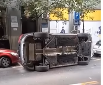 "KAKO, BRATE, KAKO!?" Građani se čude ovom automobilu u centru Beograda