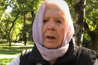 Priča koja je raznježila TikTok korisnike: Pitala baku za prvu ljubav, odgovor mnoge ostavio bez teksta (VIDEO)
