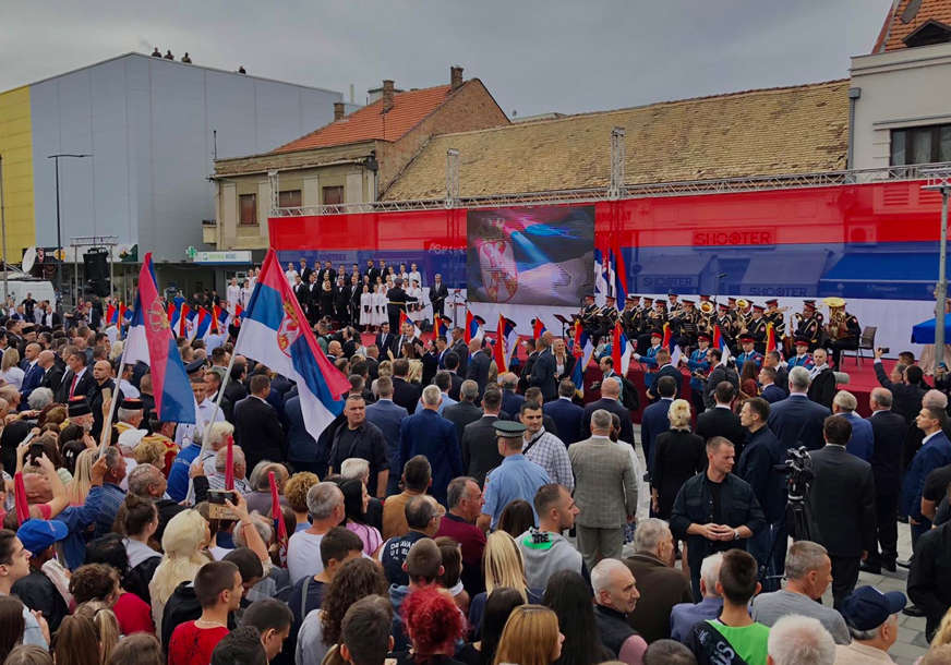 U Bijeljini počela svečanost u čast Dana srpskog jedinstva: Prisutni najviši zvaničnici Srpske i Srbije (FOTO)