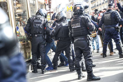 POLICIJA RAZBILA PROTESTE Stotine uhapšenih u neredima u Parizu