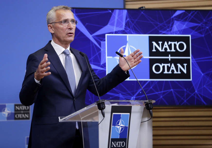 Stoltenberg uputio poziv članicama NATO "Hitno dopunite zalihe oružja"