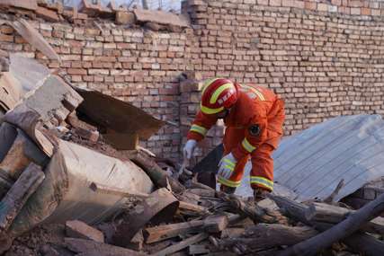 Poginulo 93 ljudi u zemljotresu u Kini: Spasioci nastavljaju potragu za preživjelima (VIDEO)