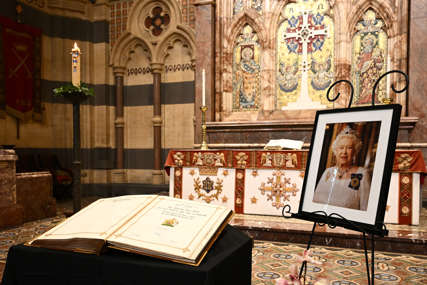 Od danas do dana sahrane: Proglašen početak nacionalne žalosti za kraljicom Elizabetom Drugom