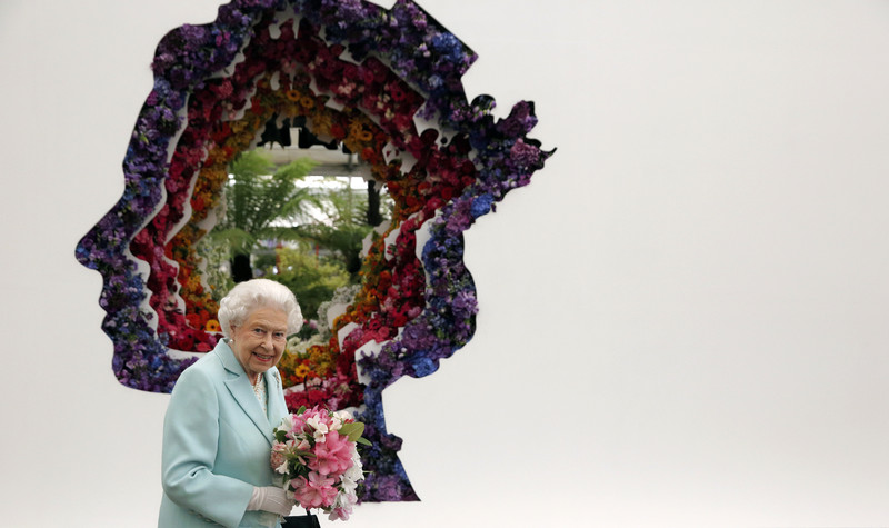 Jedan je bio njen omiljeni: Pažljivo se biralo cvijeće za oproštaj od kraljice Elizabete II (FOTO)