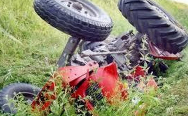 Sletio sa puta traktorom: U nesreći poginuo muškarac