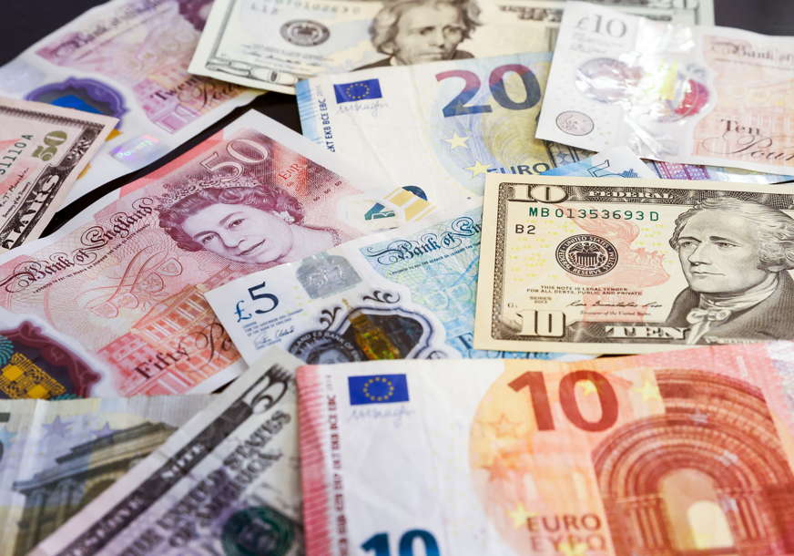 Evro snažno pao: Duboko je ispod jednog dolara