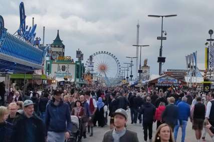 Ruši sve rekorde: Oktoberfest ne prestaje iznenađivati, u ponudi odrezak koji KOŠTA NEVJEROVATNIH 410 EVRA