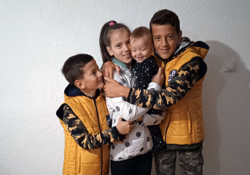"U višečlanim porodicama se ljepše živi" Savići se raduju  pomoći od 750 KM