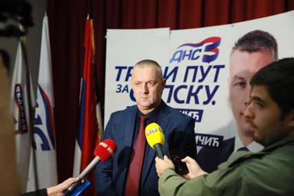 Jovičić poručio biračima "Dobro razmislite kome ćete dati podršku i povjerenje"