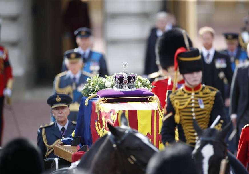 Vrijeme je najgore inflacije: Koliko Britance košta sahrana voljene kraljice?