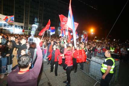 Predstavljeni kandidati stranke: U toku završna tribina SNSD u Banjaluci (FOTO, VIDEO)