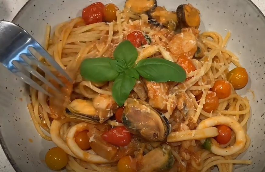 Budite oprezni sa ostacima hrane: Student (20) preminuo nakon što je pojeo tjesteninu "staru" 5 dana (VIDEO)