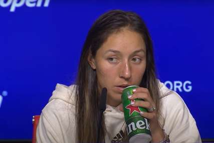 “Pomaže da ublažim poraz” Ispala sa US Opena, pa se na konferenciji pojavila sa limenkom piva u ruci (VIDEO)