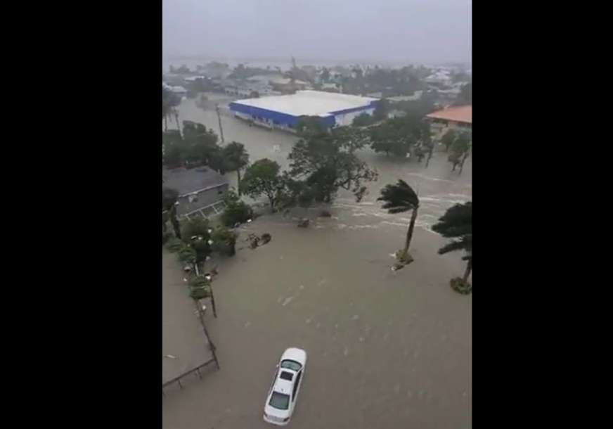 Uništeni dijelovi ostrva, srušeni hoteli: Uragana Ijan ostavio haos iza sebe